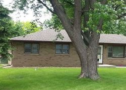 Pre-foreclosure in  MAGNOLIA DR Joliet, IL 60435