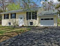 Pre-foreclosure Listing in COMELY LN LATHAM, NY 12110