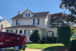  Henry St, Westbury NY