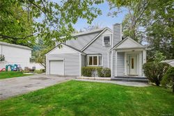 Pre-foreclosure Listing in WILLOW DR MAHOPAC, NY 10541