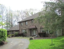 Pre-foreclosure in  ENGLETON LN Girard, OH 44420