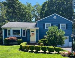Pre-foreclosure Listing in ARDSLEIGH DR WESTFIELD, NJ 07090