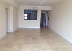 Pre-foreclosure in  NE 190TH ST  Miami, FL 33180