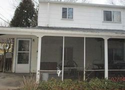 Pre-foreclosure Listing in SENAK RD ABINGTON, PA 19001