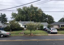 Pre-foreclosure in  WILLIAM ST Somerville, NJ 08876