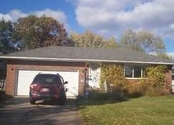  Picone Ln, Bedford OH