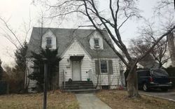 Pre-foreclosure in  PARK AVE Yonkers, NY 10703