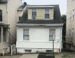 Pre-foreclosure Listing in N 5TH ST PATERSON, NJ 07522