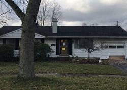 Pre-foreclosure in  BIRCH AVE Maumee, OH 43537