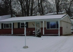 Pre-foreclosure in  LEWIS DR Johnstown, OH 43031