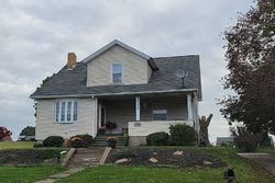 Pre-foreclosure Listing in LEBANON CHURCH RD WEST MIFFLIN, PA 15122