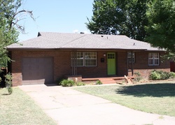Pre-foreclosure in  N PHILLIPS AVE Oklahoma City, OK 73105