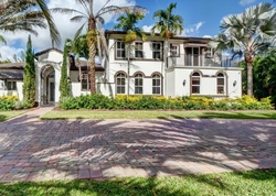 Pre-foreclosure in  MUSTANG TRL Fort Lauderdale, FL 33330