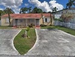 Pre-foreclosure in  SW 60TH AVE Miami, FL 33155