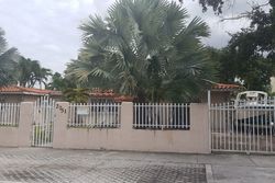 Pre-foreclosure in  NW 16TH TER Miami, FL 33125