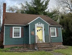 Pre-foreclosure Listing in N COURT ST MEDINA, OH 44256