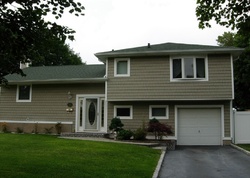  Cameo Rd, Commack NY