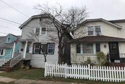 Pre-foreclosure in  HOWARD AVE Mamaroneck, NY 10543