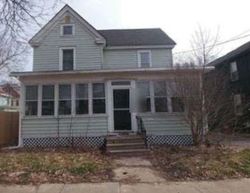 Pre-foreclosure Listing in N CENTER ST EAST SYRACUSE, NY 13057