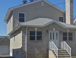 Pre-foreclosure Listing in WASHINGTON PL TOTOWA, NJ 07512