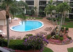 Pre-foreclosure in  GULF SHORE BLVD N  Naples, FL 34103