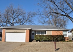 Pre-foreclosure in  E 28TH PL Tulsa, OK 74129