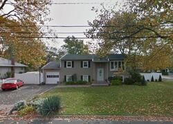 Pre-foreclosure in  9TH ST West Babylon, NY 11704