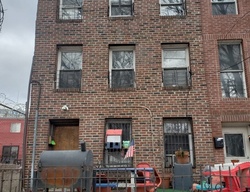 Pre-foreclosure in  N ELLIOTT PL Brooklyn, NY 11205