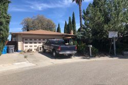 Pre-foreclosure in  MACDONALD CT Dixon, CA 95620