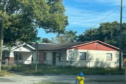 Pre-foreclosure in  N JEFFERSON ST Tampa, FL 33603