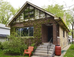 Pre-foreclosure in  GREY AVE Evanston, IL 60201