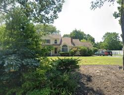 Pre-foreclosure in  WHITE BIRCH CIR Miller Place, NY 11764