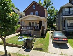 Pre-foreclosure in  ABLEWHITE AVE Cleveland, OH 44108