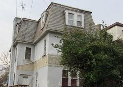 Pre-foreclosure Listing in HIGHLAND AVE CHESTER, PA 19013