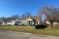 Pre-foreclosure in  OLDHAM DR Toledo, OH 43613