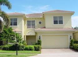 Pre-foreclosure in  BRIARCLIFF CIR Boca Raton, FL 33496