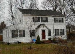 Pre-foreclosure in  BAYVIEW AVE Patchogue, NY 11772