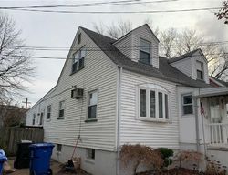 Pre-foreclosure Listing in CLINTON ST WOODBRIDGE, NJ 07095