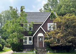 Pre-foreclosure in  OXFORD RD Cleveland, OH 44121