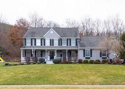 Pre-foreclosure in  SLEEPY HOLLOW DR Oak Ridge, NJ 07438