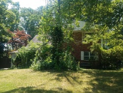 Pre-foreclosure in  HUDSON ST Coram, NY 11727