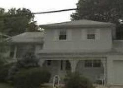 Pre-foreclosure in  RAYHON TER Rahway, NJ 07065