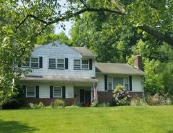 Pre-foreclosure Listing in GAYCROFT DR SCOTCH PLAINS, NJ 07076