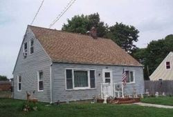 Pre-foreclosure in  E HALLEY LN Central Islip, NY 11722