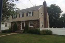 Pre-foreclosure in  DAVIS AVE Hackensack, NJ 07601