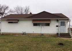 Pre-foreclosure Listing in FAYETTE BLVD BROOK PARK, OH 44142