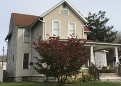 Pre-foreclosure in  N TUSCARAWAS AVE Dover, OH 44622
