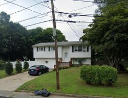Pre-foreclosure in  LARRY RD S Selden, NY 11784