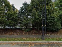 Pre-foreclosure in  MEDEA WAY Central Islip, NY 11722