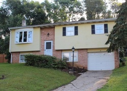 Pre-foreclosure in  LINDY LN Boyertown, PA 19512